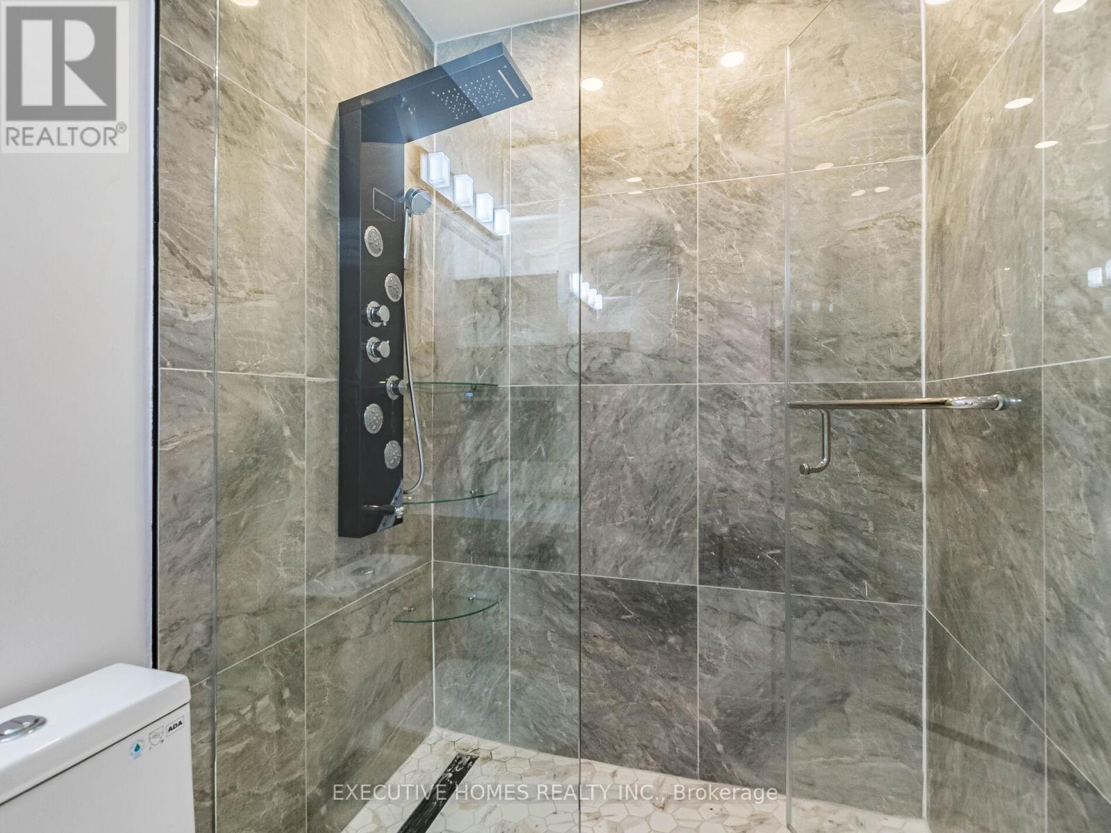 2685 Windjammer (Main) Road, Mississauga, Ontario  L5L 1T3 - Photo 38 - W12875932