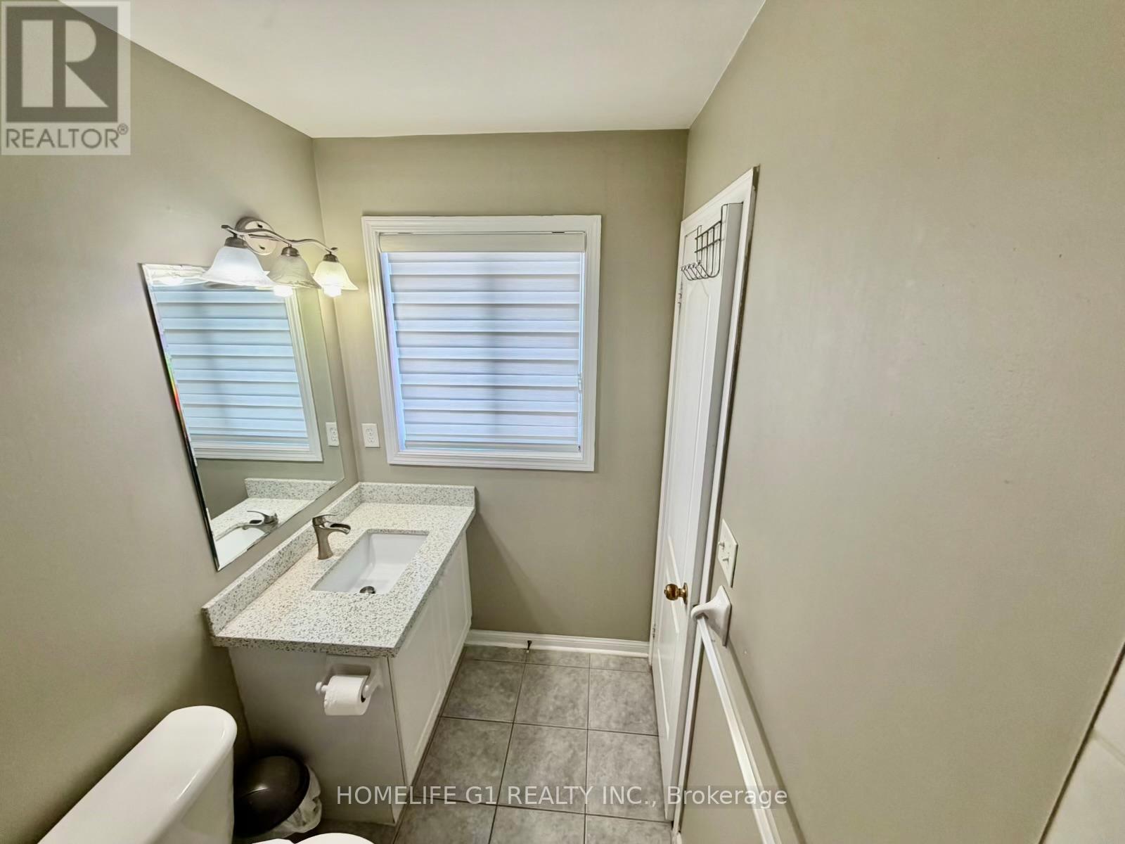 49 Eastway Street, Brampton, Ontario  L6S 6L9 - Photo 11 - W12875940