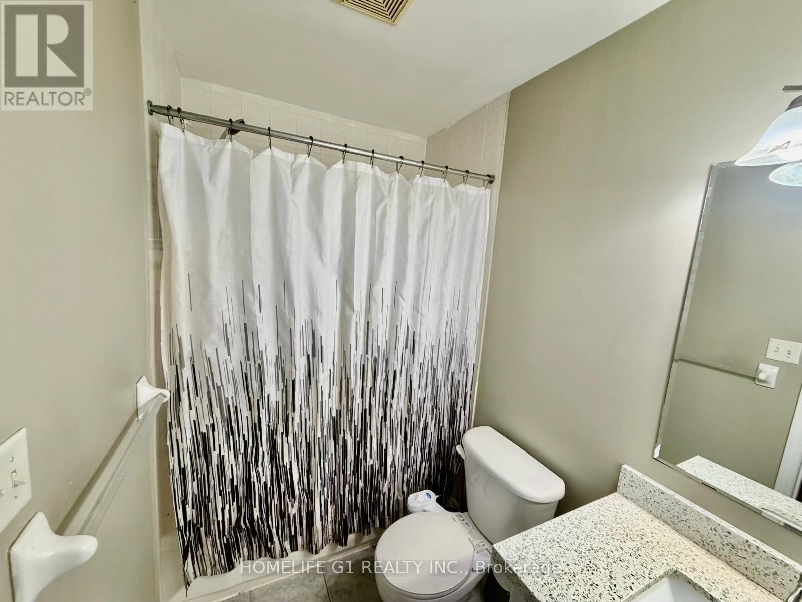 49 Eastway Street, Brampton, Ontario  L6S 6L9 - Photo 12 - W12875940