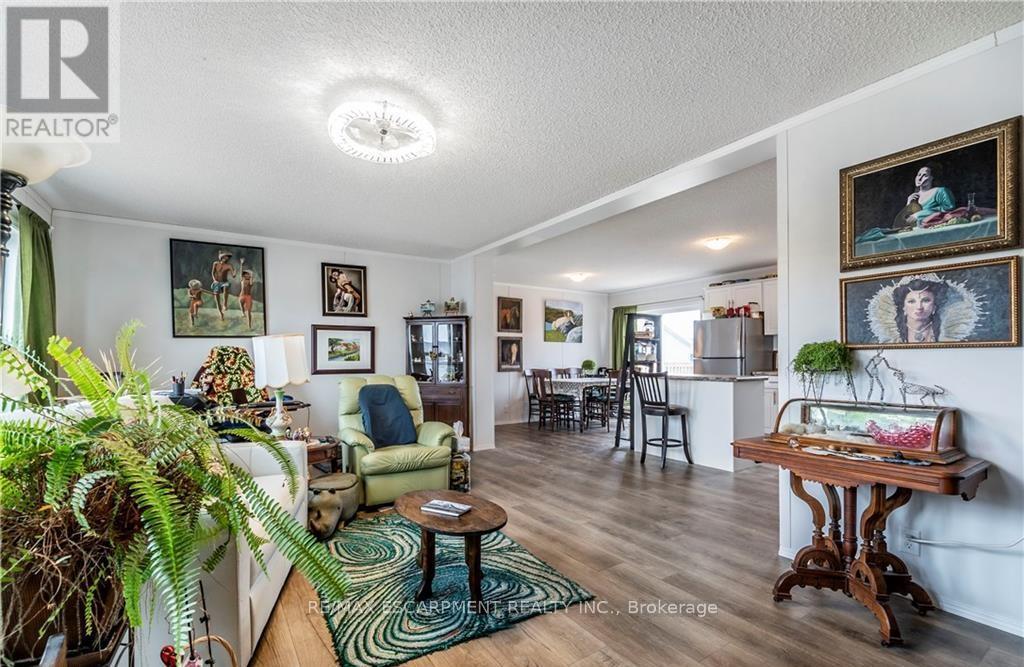 17 Bent Willow Court, Haldimand, Ontario  N0A 1L0 - Photo 4 - X12875792