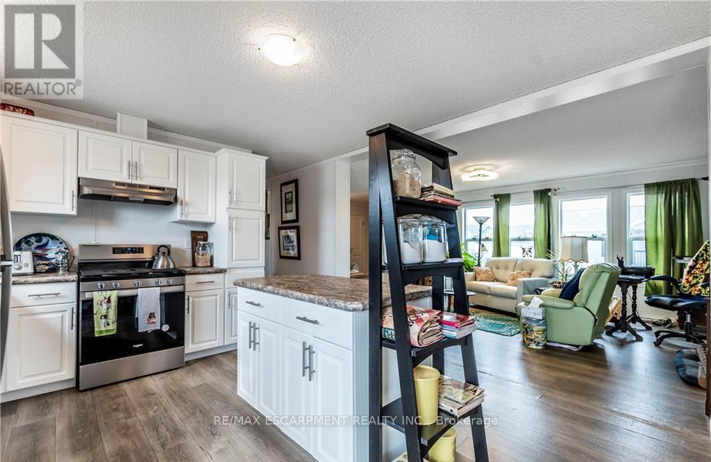 17 Bent Willow Court, Haldimand, Ontario  N0A 1L0 - Photo 9 - X12875792