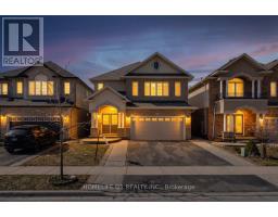 16 WEATHERING HEIGHTS, Hamilton, Ontario