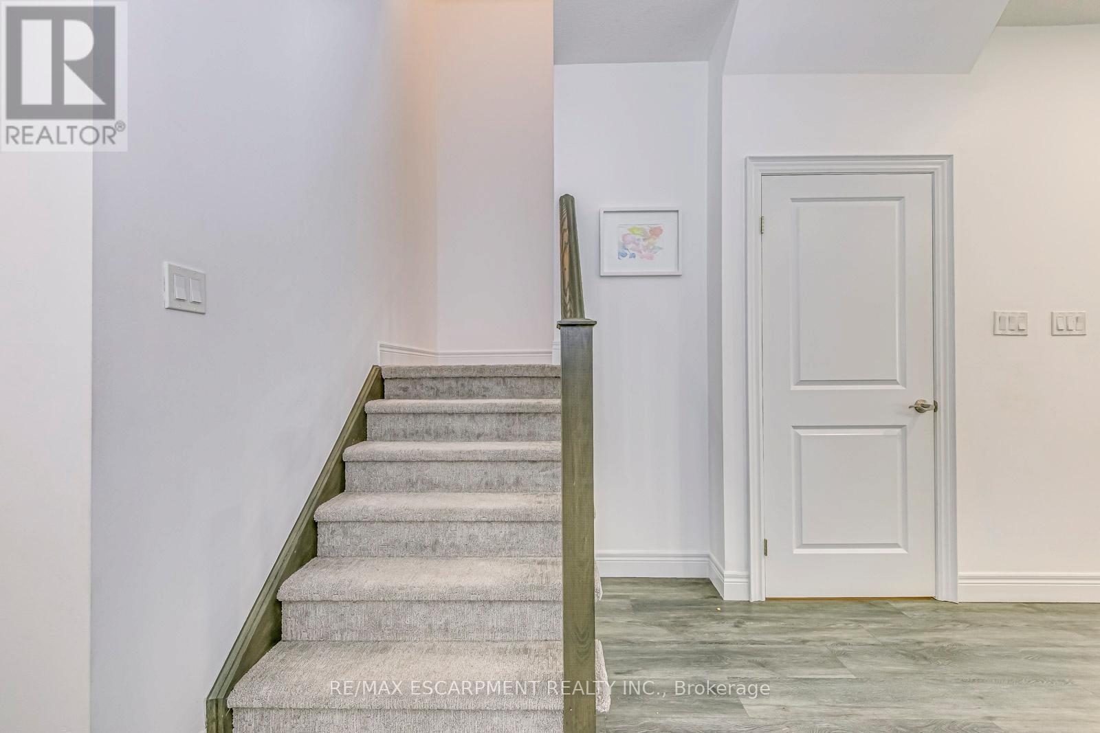 28 Barley Lane, Hamilton (Ancaster), Ontario  L9G 3K9 - Photo 16 - X12875884