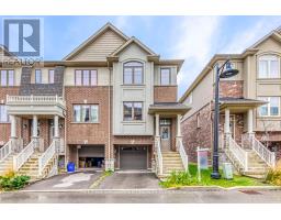 28 BARLEY LANE, Hamilton, Ontario