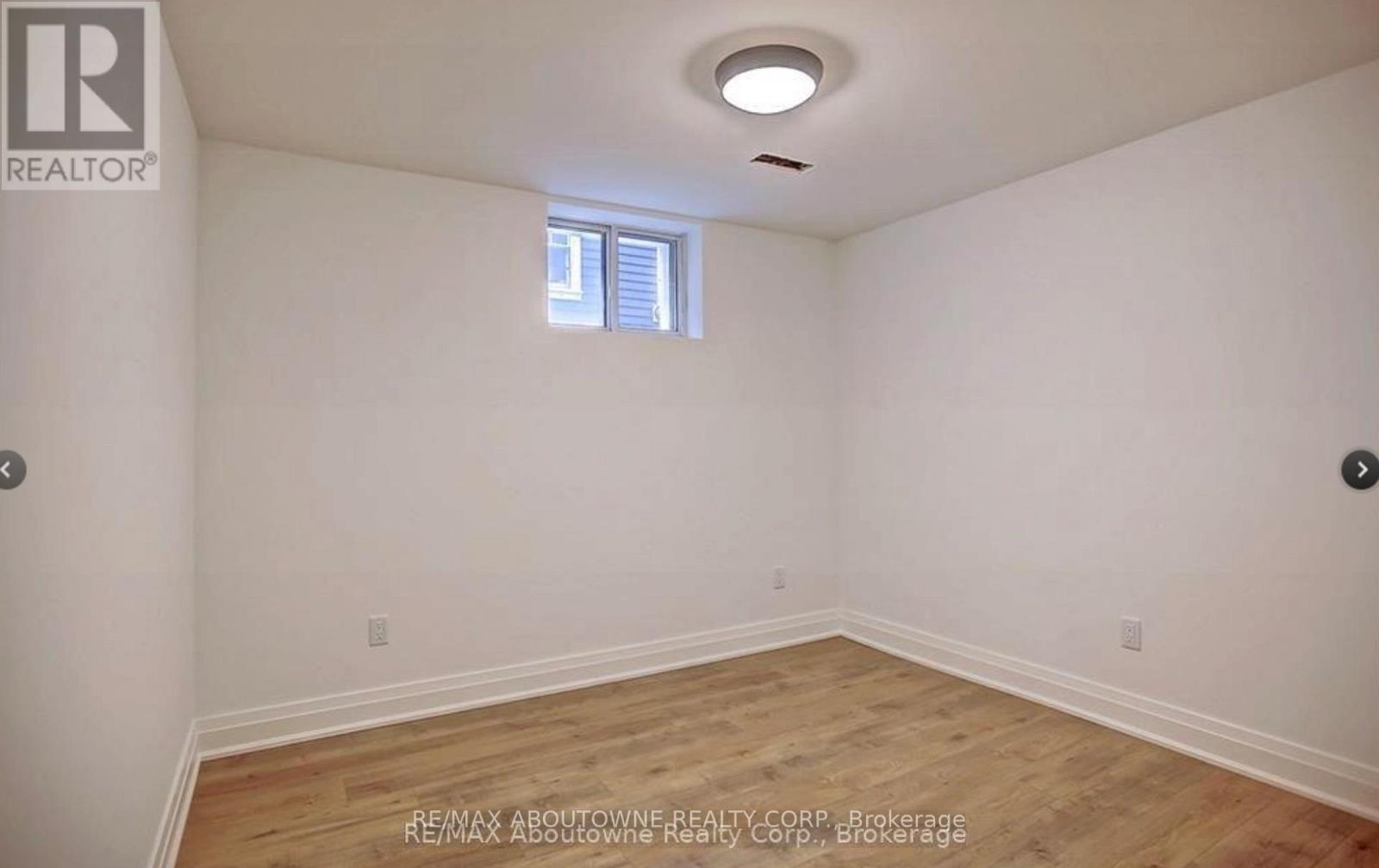 Lower - 136 Westside Drive, Oakville (Co Central), Ontario  L6K 1P3 - Photo 7 - W12851024