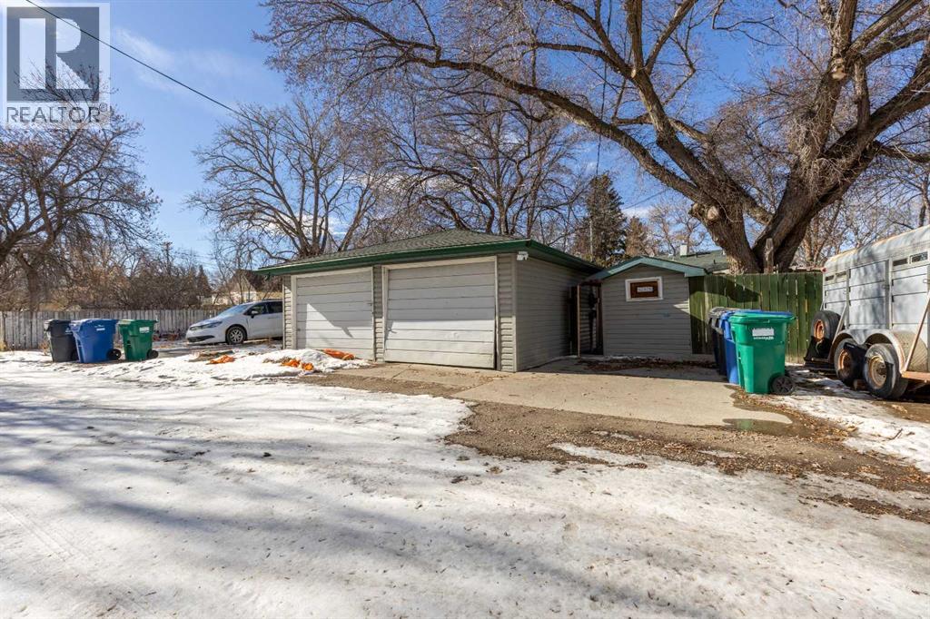 819 8 Street S, Lethbridge, Alberta  T1J 2K6 - Photo 36 - A2286989