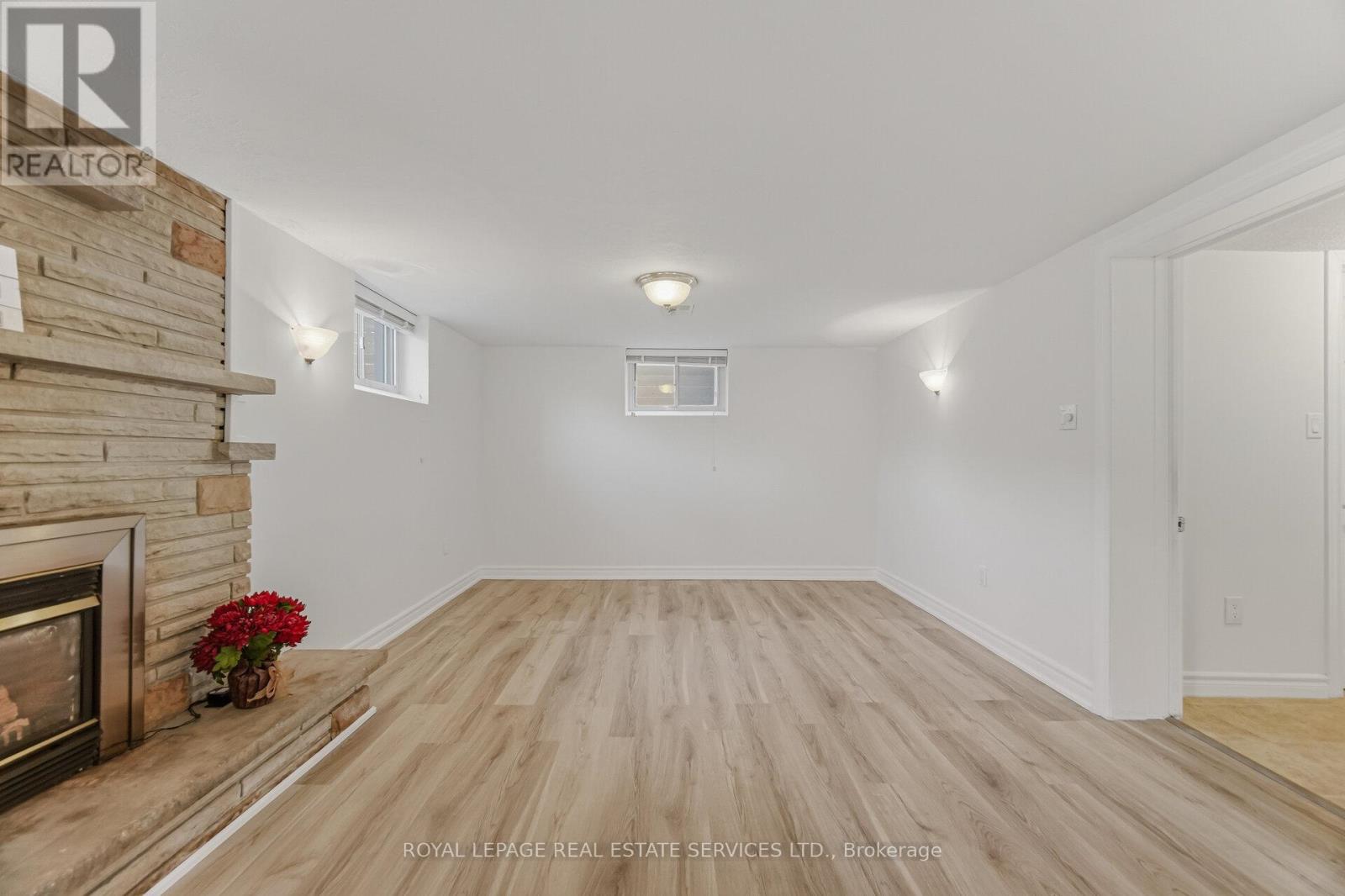 46 Cardigan Road, Toronto (Stonegate-Queensway), Ontario  M8Z 2W2 - Photo 33 - W12873298