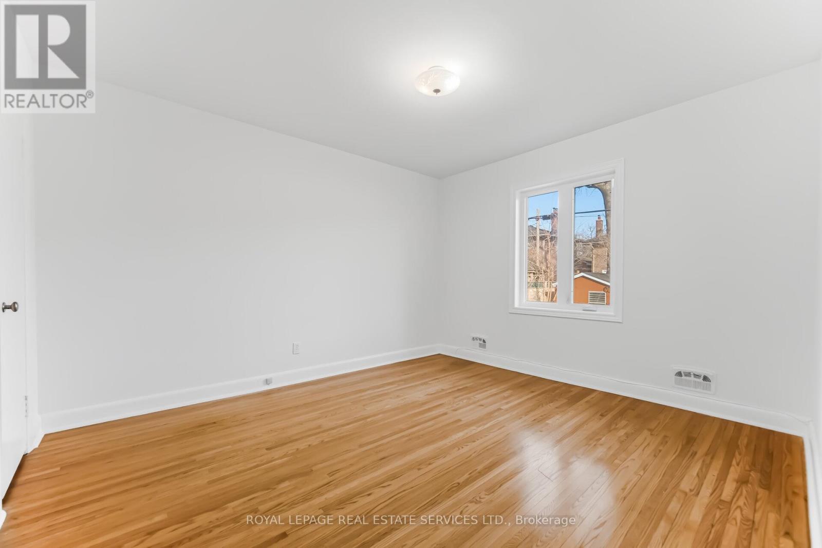 46 Cardigan Road, Toronto (Stonegate-Queensway), Ontario  M8Z 2W2 - Photo 18 - W12873298