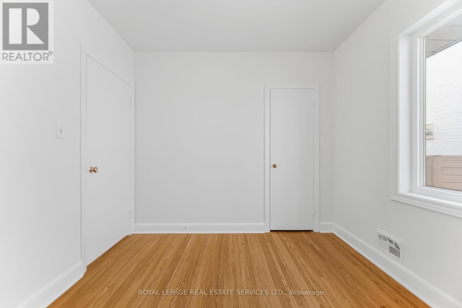 46 Cardigan Road, Toronto (Stonegate-Queensway), Ontario  M8Z 2W2 - Photo 28 - W12873298