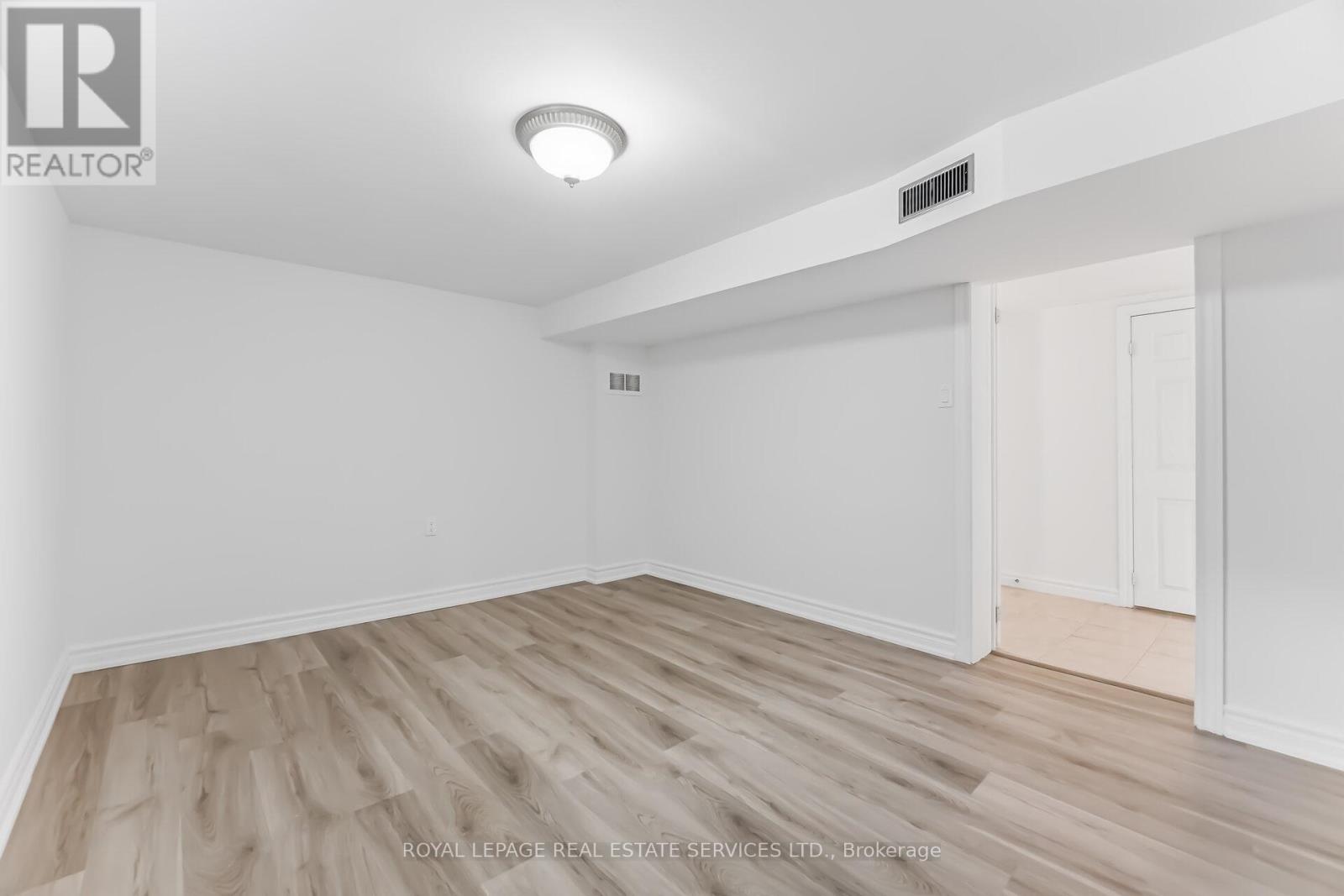 46 Cardigan Road, Toronto (Stonegate-Queensway), Ontario  M8Z 2W2 - Photo 39 - W12873298