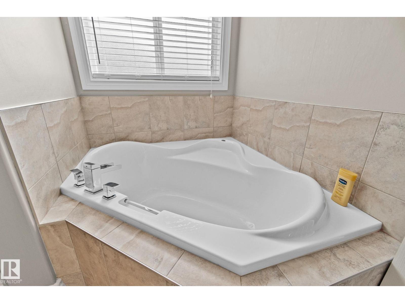 518 173a Street Sw Sw, Edmonton, Alberta  T6W 2A5 - Photo 27 - E4477055