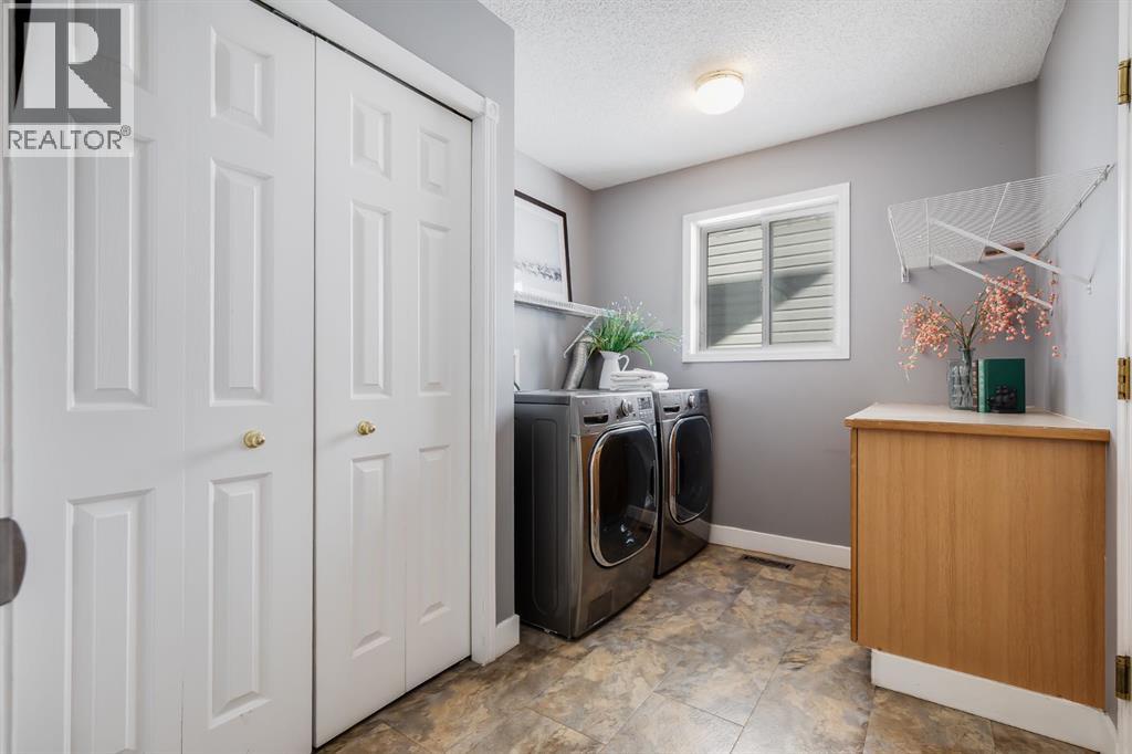 120 Hidden Ranch Crescent Nw, Calgary, Alberta  T3A 5W4 - Photo 15 - A2287975