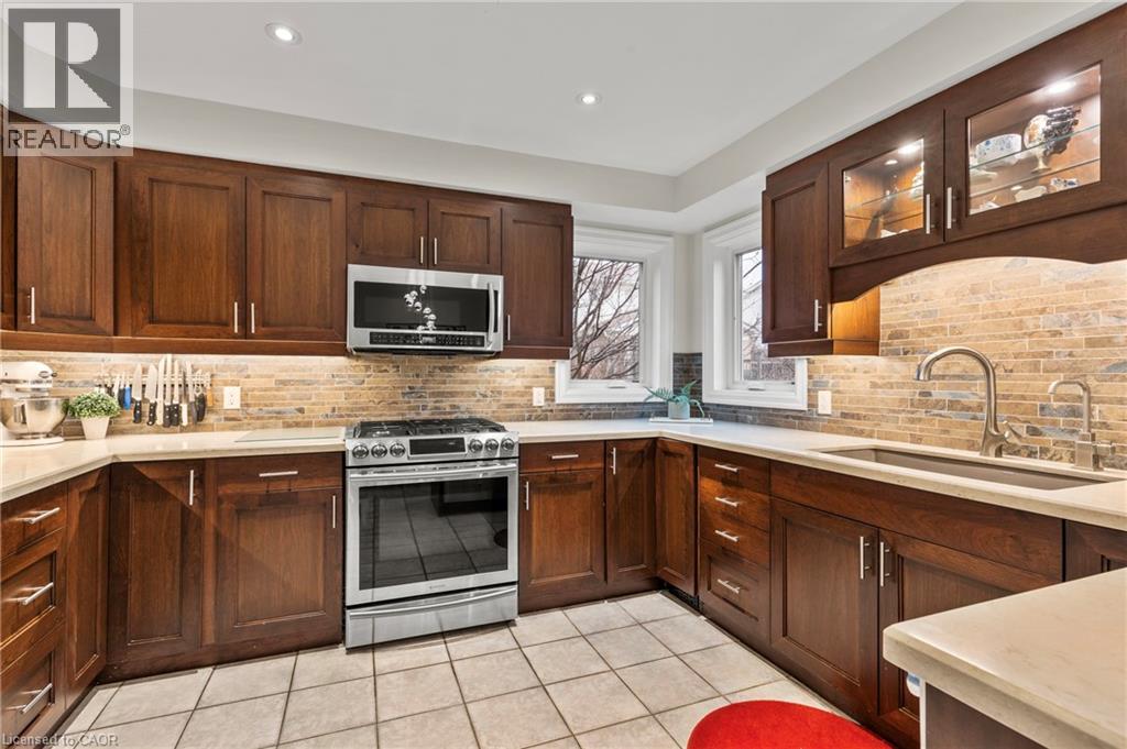 10 Pinecreek Road, Waterdown, Ontario  L8B 0H1 - Photo 15 - 40811209