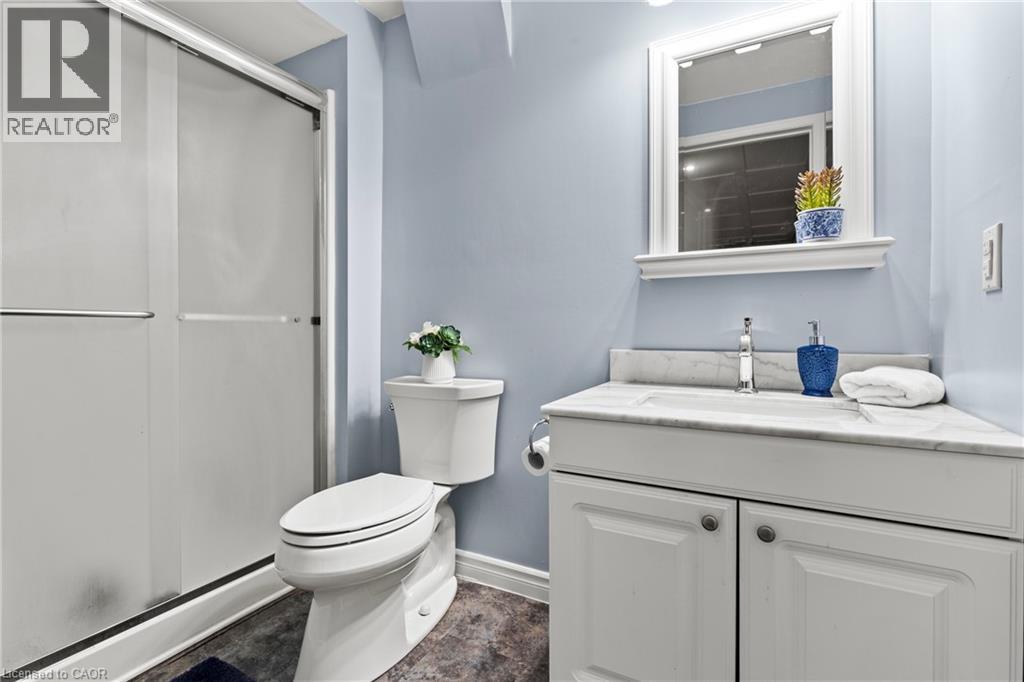 10 Pinecreek Road, Waterdown, Ontario  L8B 0H1 - Photo 35 - 40811209