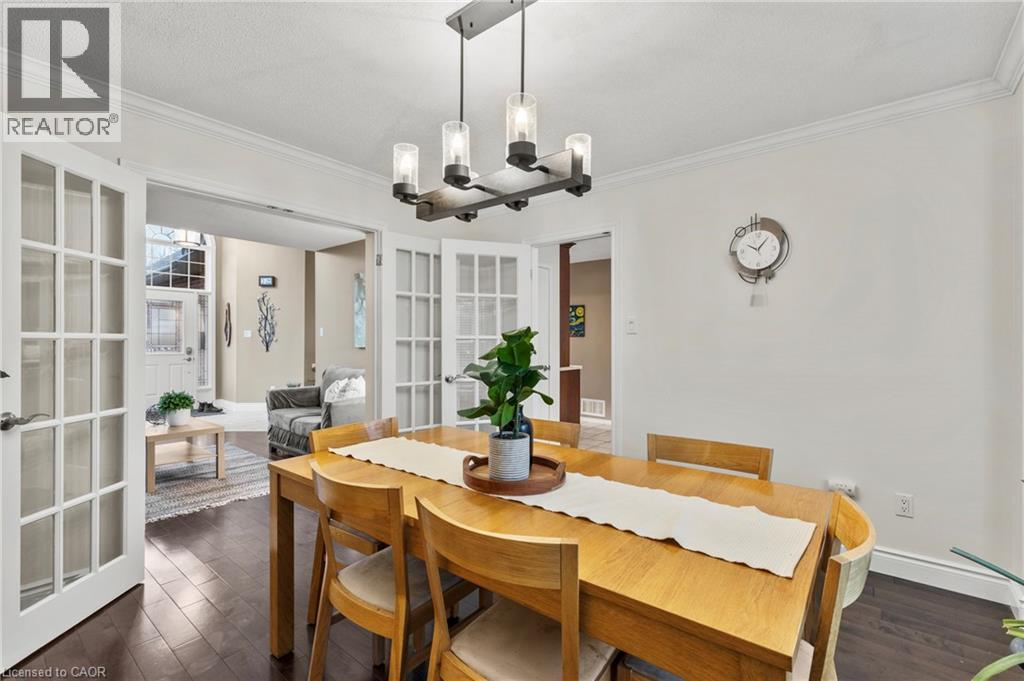 10 Pinecreek Road, Waterdown, Ontario  L8B 0H1 - Photo 10 - 40811209