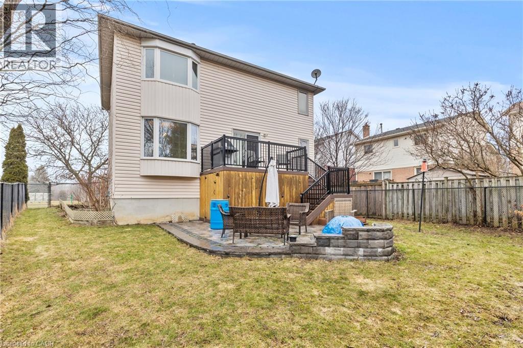 10 Pinecreek Road, Waterdown, Ontario  L8B 0H1 - Photo 41 - 40811209