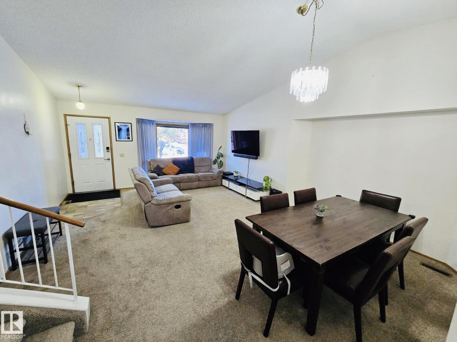 4513 10 Av Nw Nw, Edmonton, Alberta  T6L 4S2 - Photo 6 - E4477026