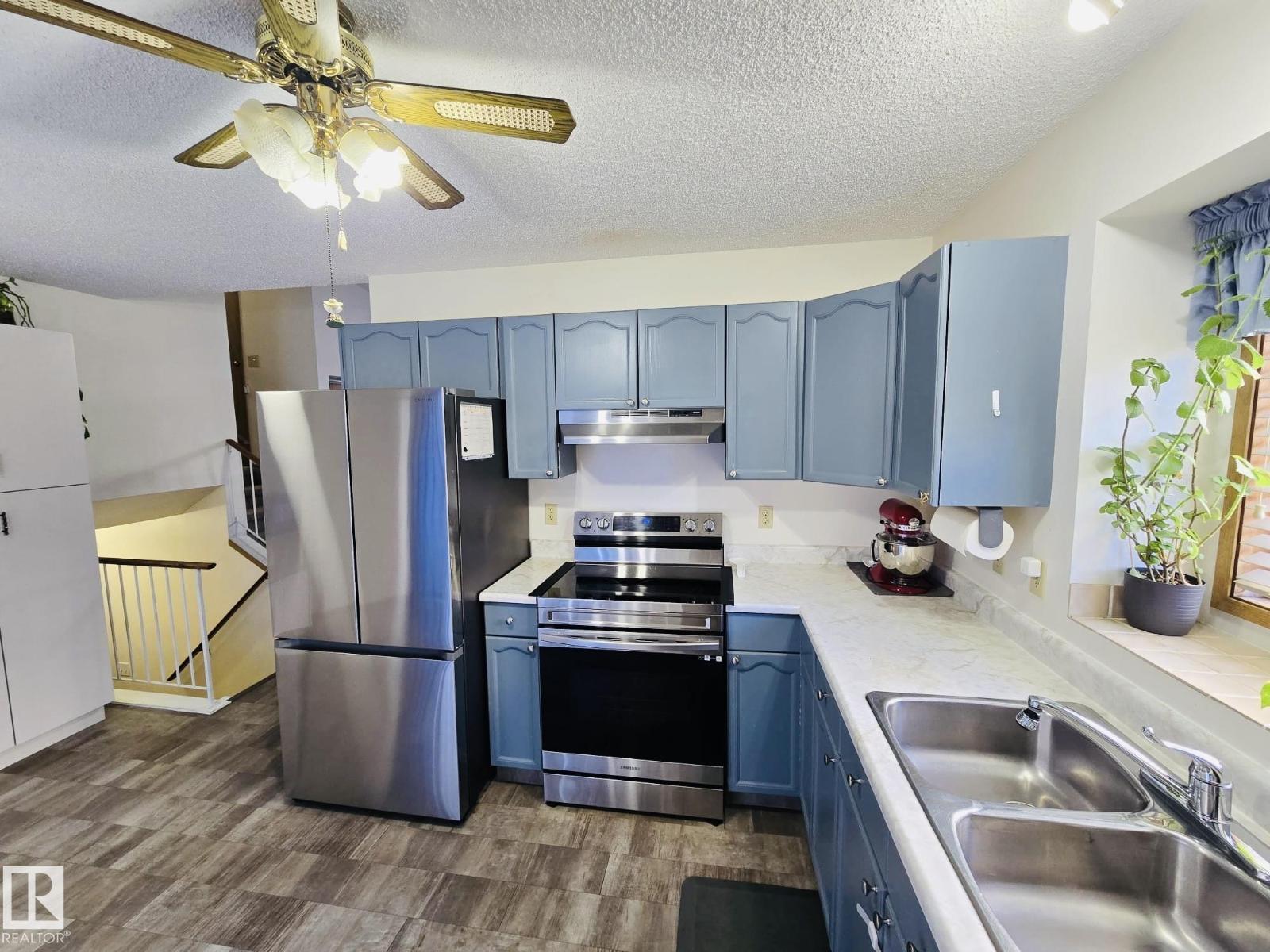 4513 10 Av Nw Nw, Edmonton, Alberta  T6L 4S2 - Photo 11 - E4477026