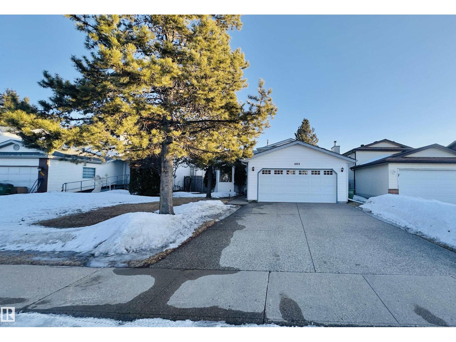 4513 10 Av Nw Nw, Edmonton, Alberta  T6L 4S2 - Photo 4 - E4477026