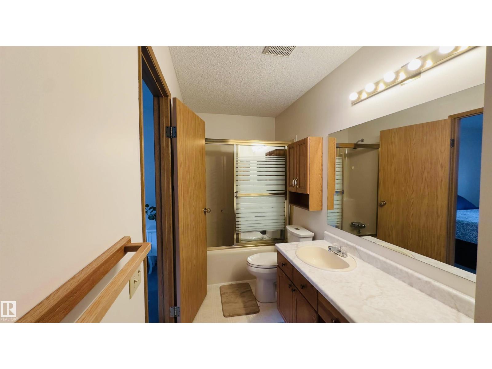 4513 10 Av Nw Nw, Edmonton, Alberta  T6L 4S2 - Photo 23 - E4477026