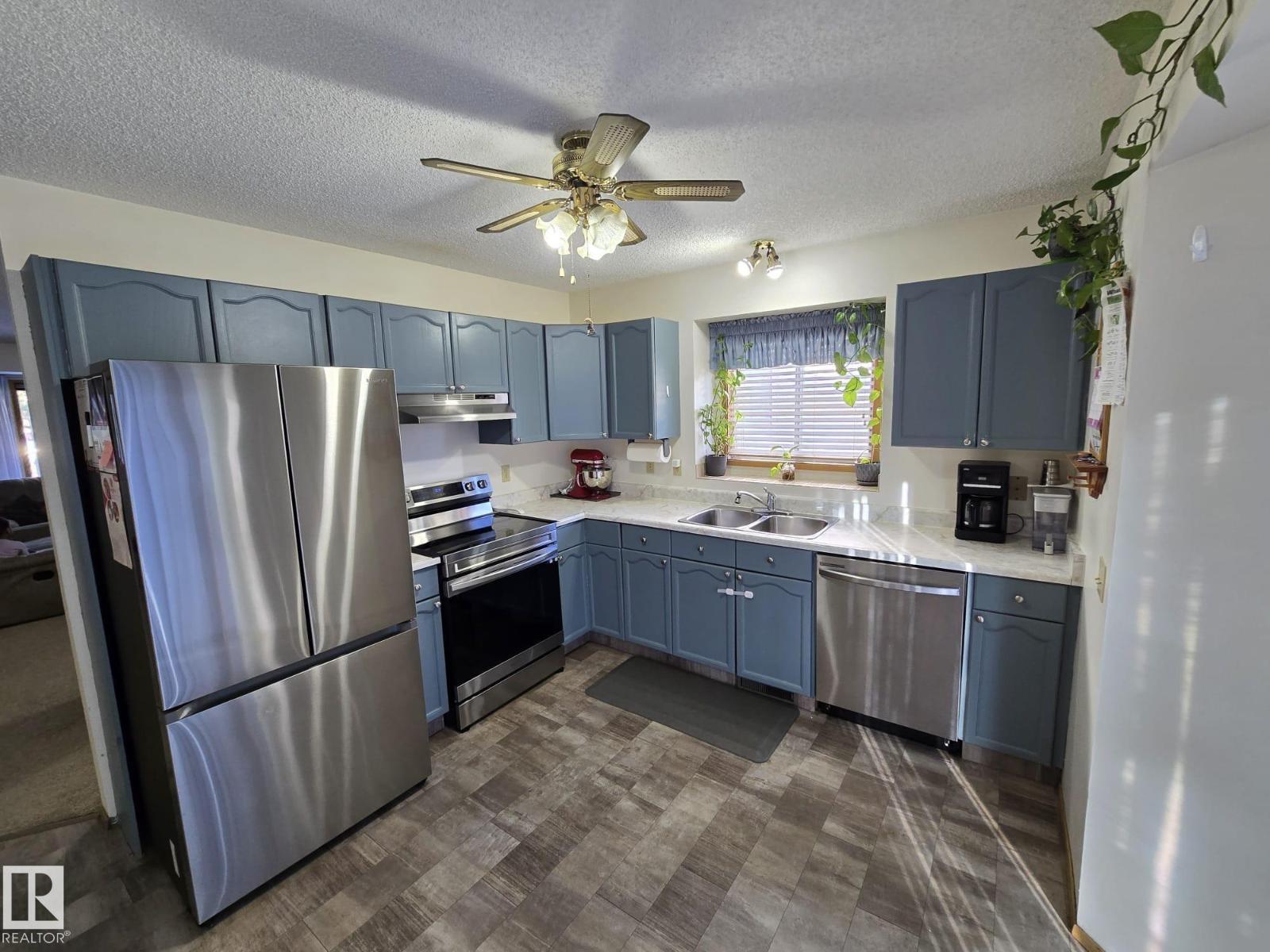 4513 10 Av Nw Nw, Edmonton, Alberta  T6L 4S2 - Photo 12 - E4477026