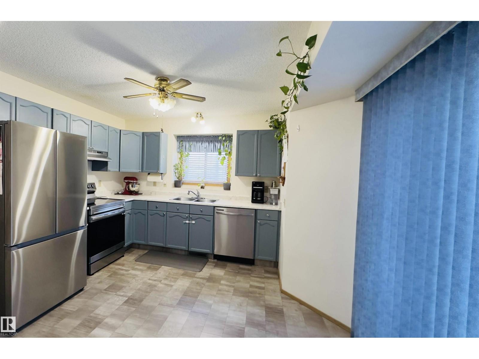 4513 10 Av Nw Nw, Edmonton, Alberta  T6L 4S2 - Photo 15 - E4477026