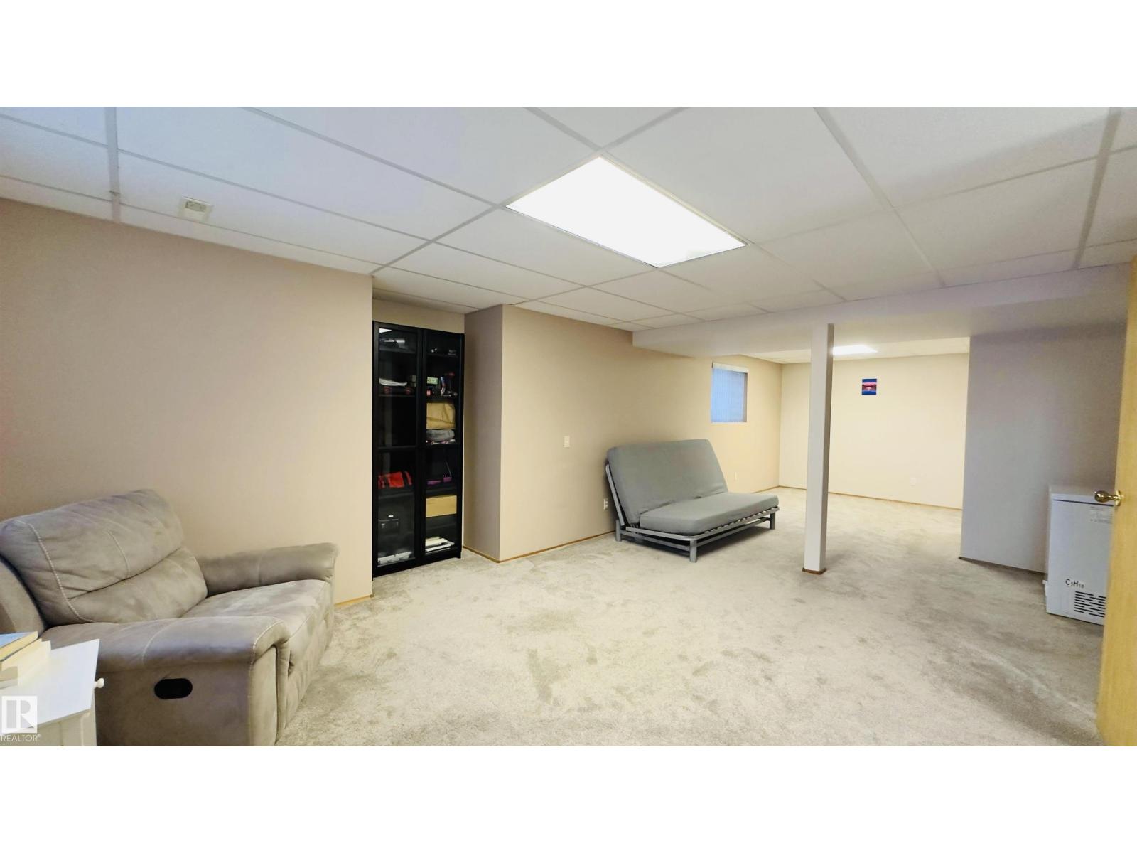 4513 10 Av Nw Nw, Edmonton, Alberta  T6L 4S2 - Photo 33 - E4477026