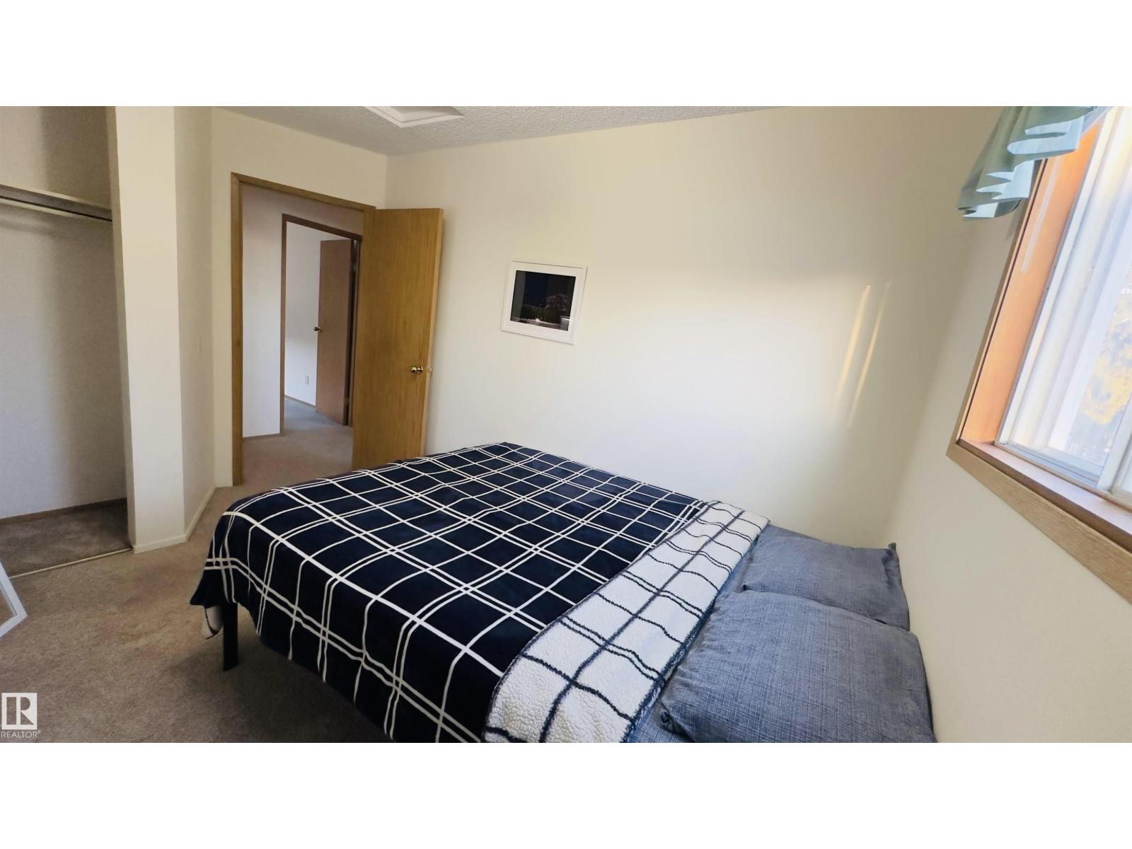 4513 10 Av Nw Nw, Edmonton, Alberta  T6L 4S2 - Photo 29 - E4477026