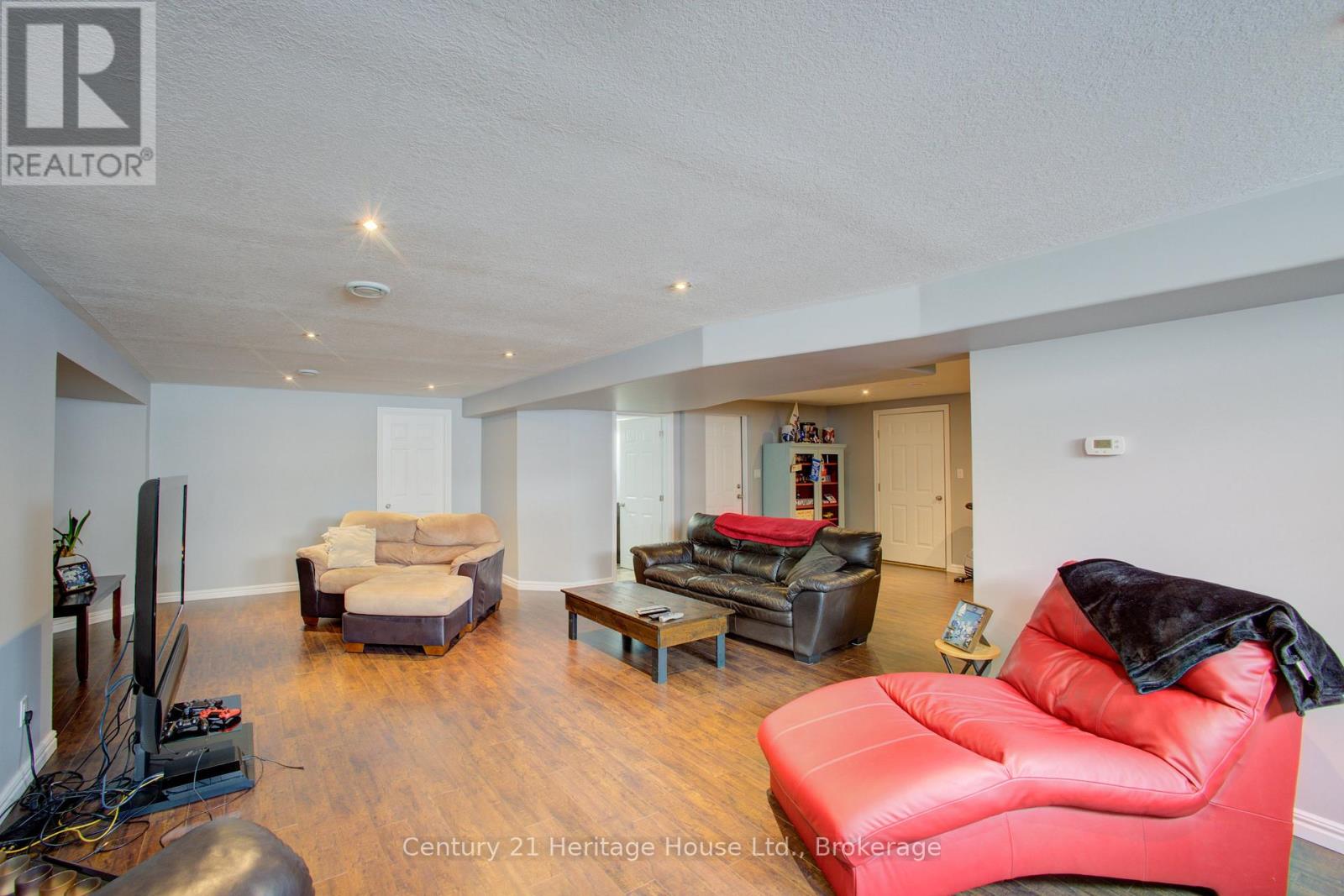 323237 Durham Road E, West Grey, Ontario  N0G 1R0 - Photo 34 - X12827990