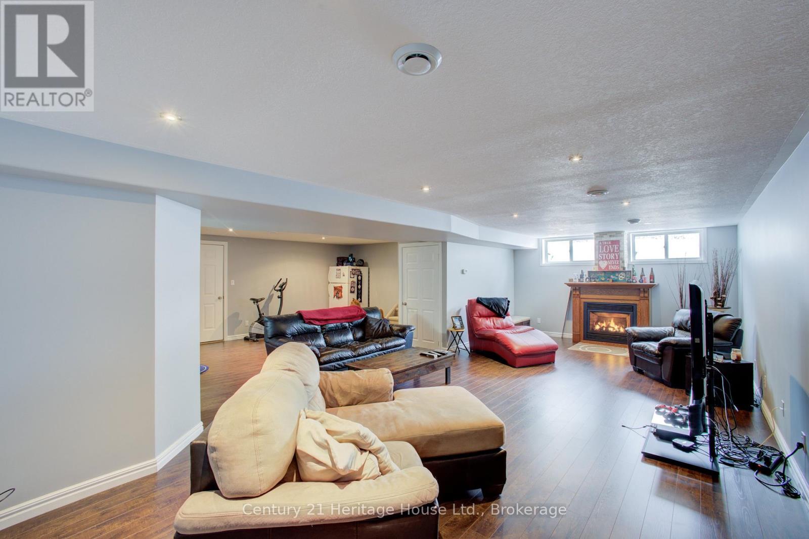 323237 Durham Road E, West Grey, Ontario  N0G 1R0 - Photo 35 - X12827990