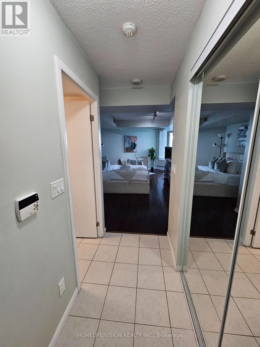 1258 - 209 Fort York Boulevard, Toronto (Niagara), Ontario  M5V 4A1 - Photo 11 - C12683266