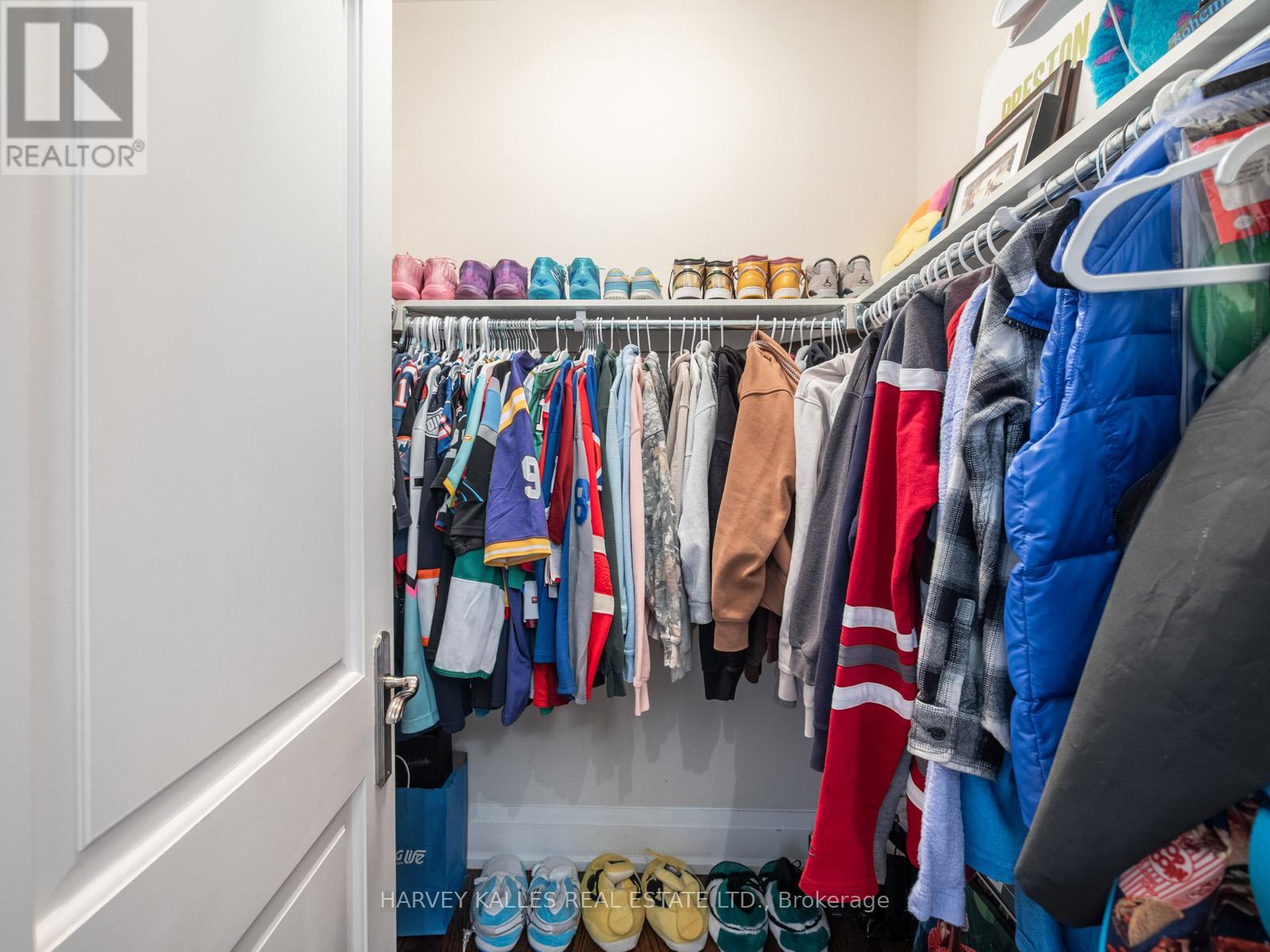 190 Carmichael Avenue, Toronto (Bedford Park-Nortown), Ontario  M5M 2X3 - Photo 22 - C12861012