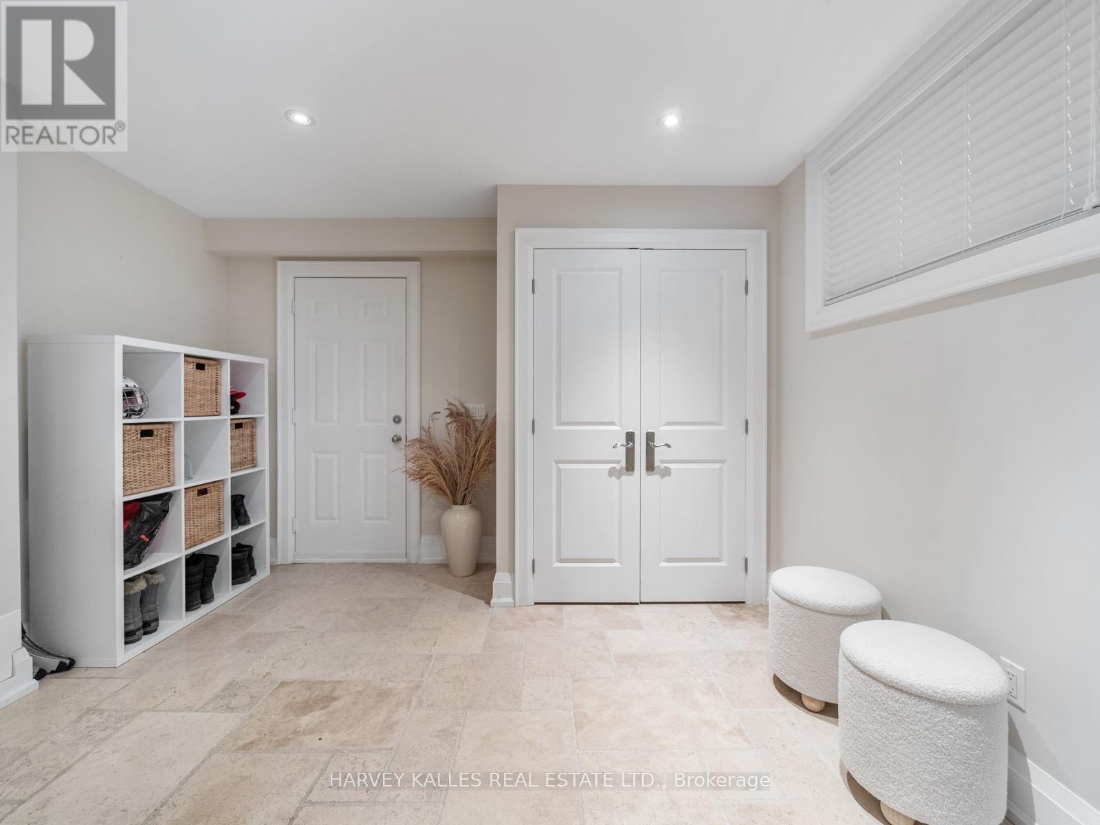 190 Carmichael Avenue, Toronto (Bedford Park-Nortown), Ontario  M5M 2X3 - Photo 27 - C12861012