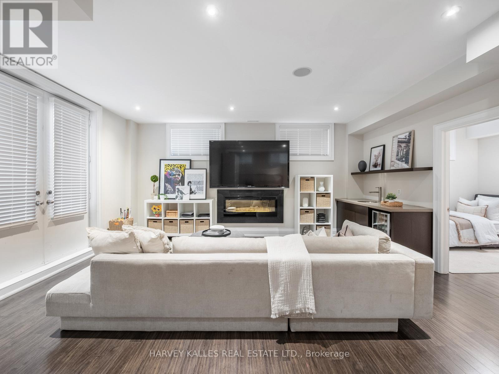 190 Carmichael Avenue, Toronto (Bedford Park-Nortown), Ontario  M5M 2X3 - Photo 31 - C12861012