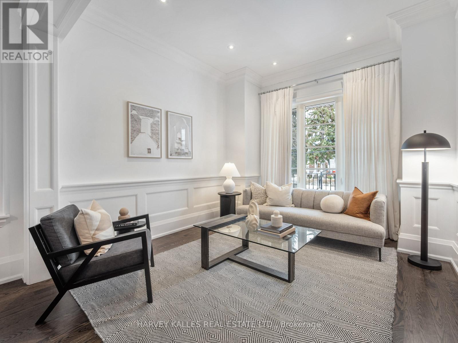 190 Carmichael Avenue, Toronto (Bedford Park-Nortown), Ontario  M5M 2X3 - Photo 7 - C12861012