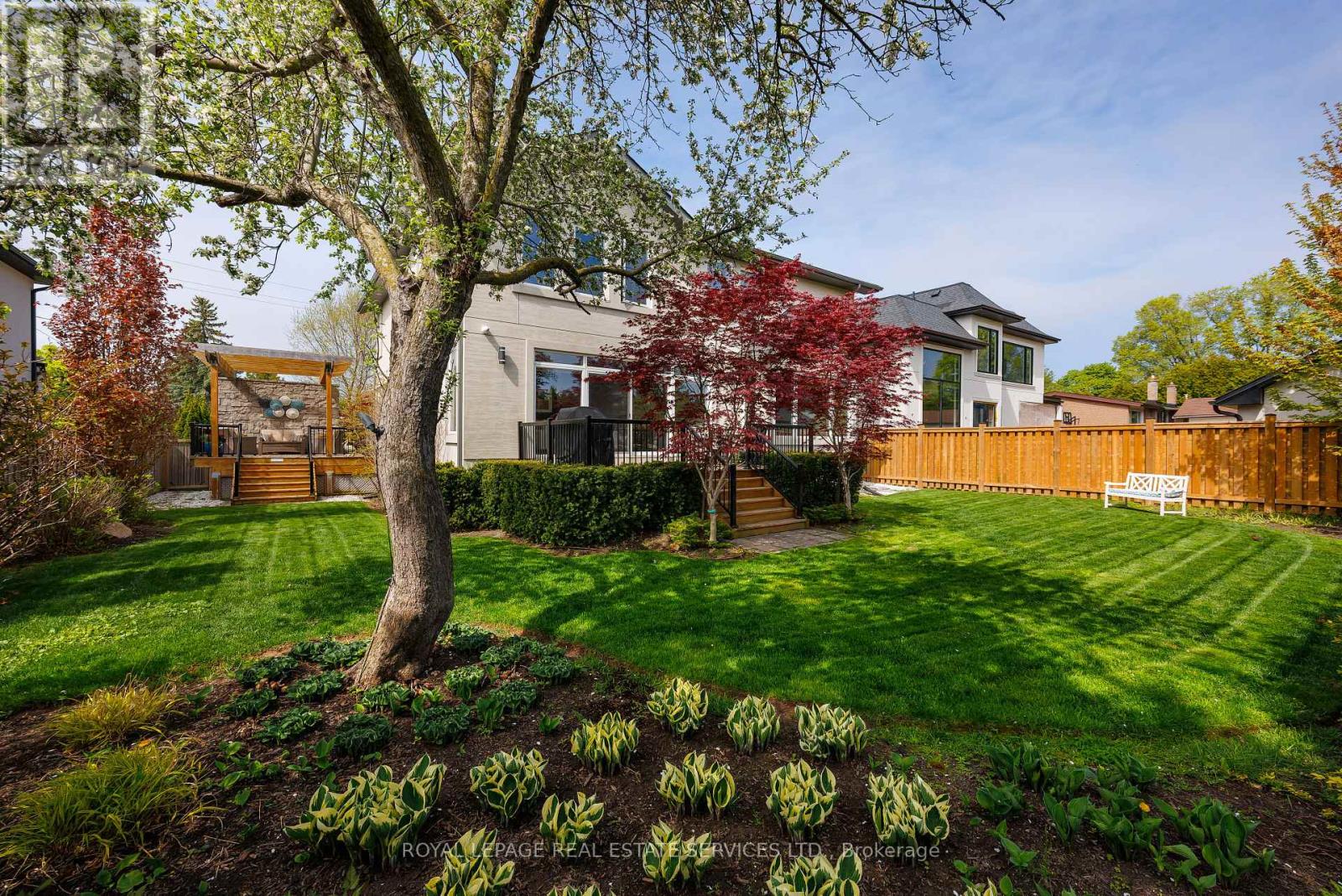 443 Seabourne Drive, Oakville (Wo West), Ontario  L6L 4E9 - Photo 46 - W12828722