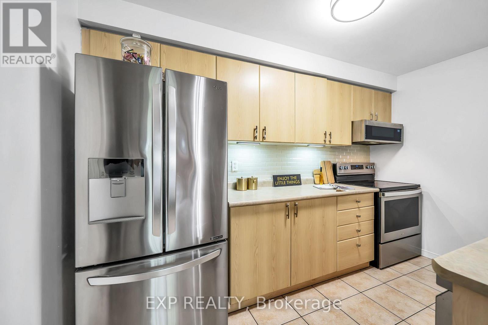 208 - 83 Aspen Springs Drive, Clarington (Bowmanville), Ontario  L1C 5J7 - Photo 11 - E12287611