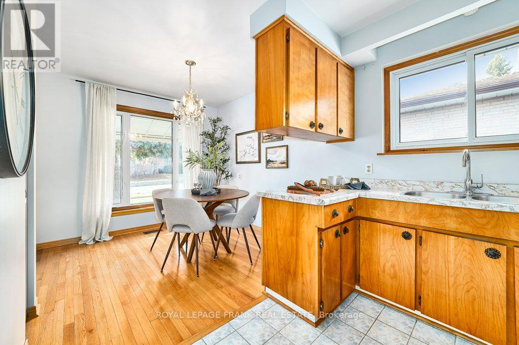 641 Park Road N, Oshawa, Ontario  L1J 5Y8 - Photo 11 - E12876112