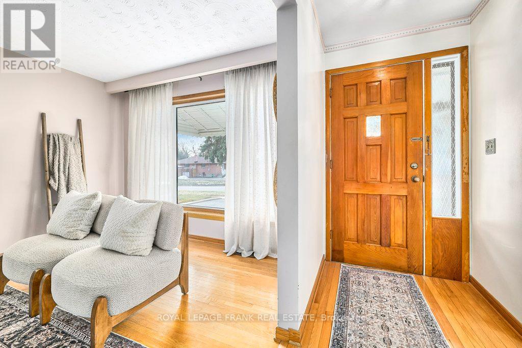 641 Park Road N, Oshawa, Ontario  L1J 5Y8 - Photo 5 - E12876112