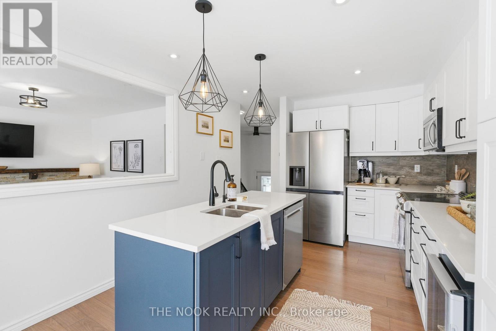 6 Sparrow Court, Kawartha Lakes, Ontario  K0M 2C0 - Photo 12 - X12876072