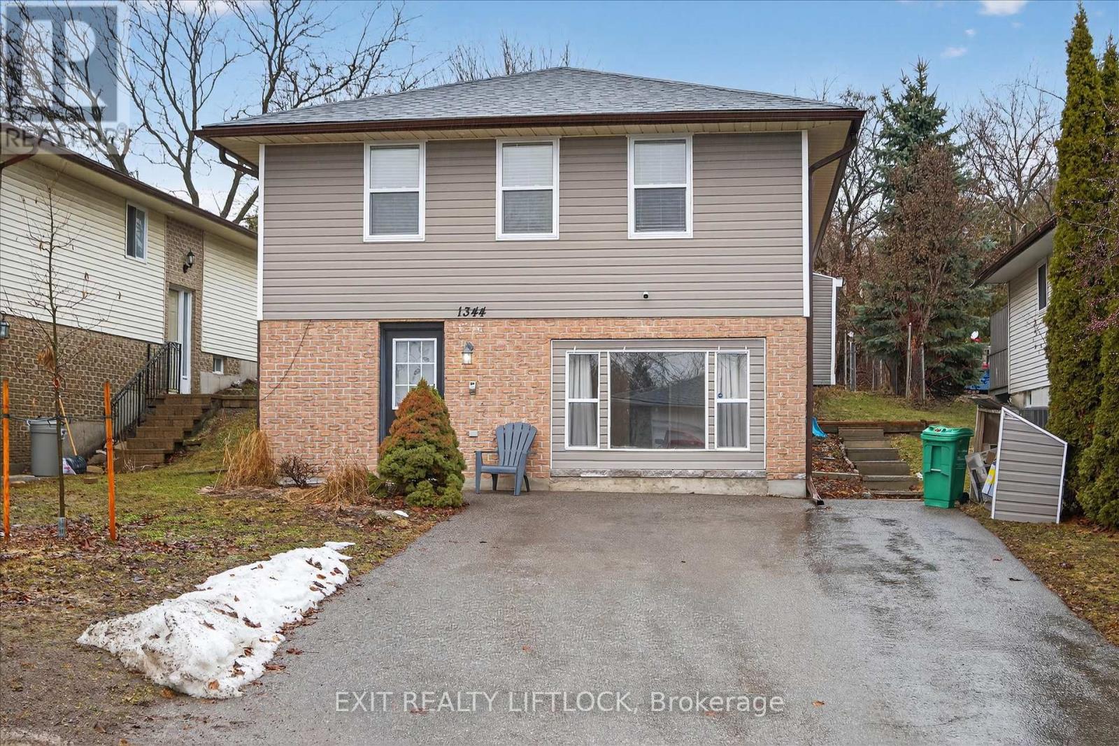 1344 Tudor Crescent, Peterborough, Ontario  K9L 1X1 - Photo 2 - X12876116
