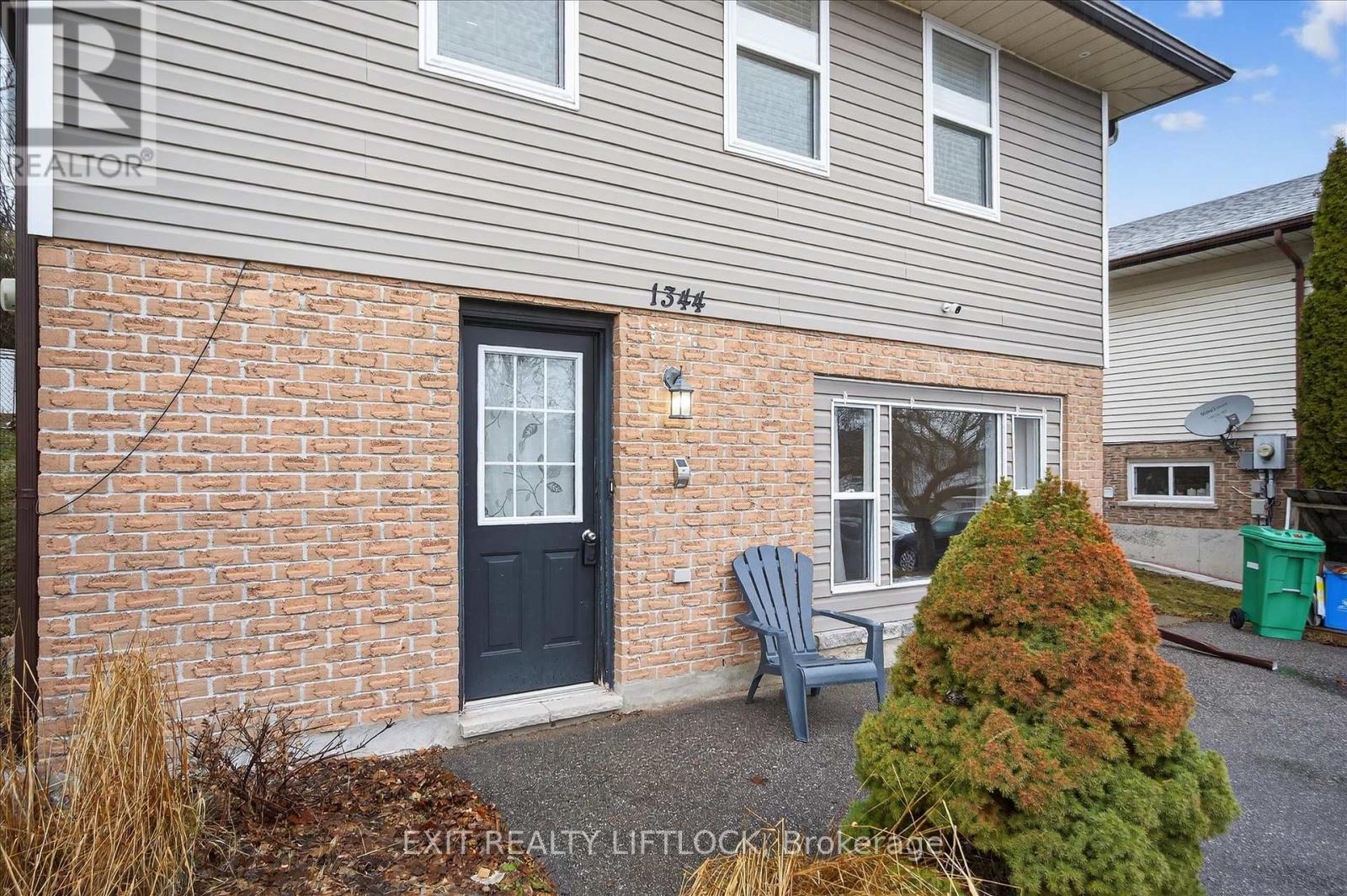 1344 Tudor Crescent, Peterborough, Ontario  K9L 1X1 - Photo 5 - X12876116