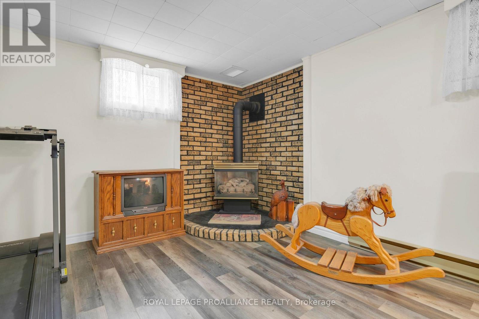 312 Church Street, Stirling-Rawdon (Stirling Ward), Ontario  K0K 3E0 - Photo 27 - X12876246