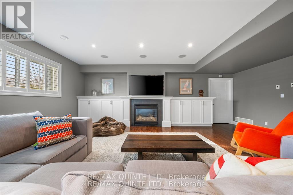 54 Settlers Landing Drive, Quinte West, Ontario  K8R 0A9 - Photo 36 - X12876258