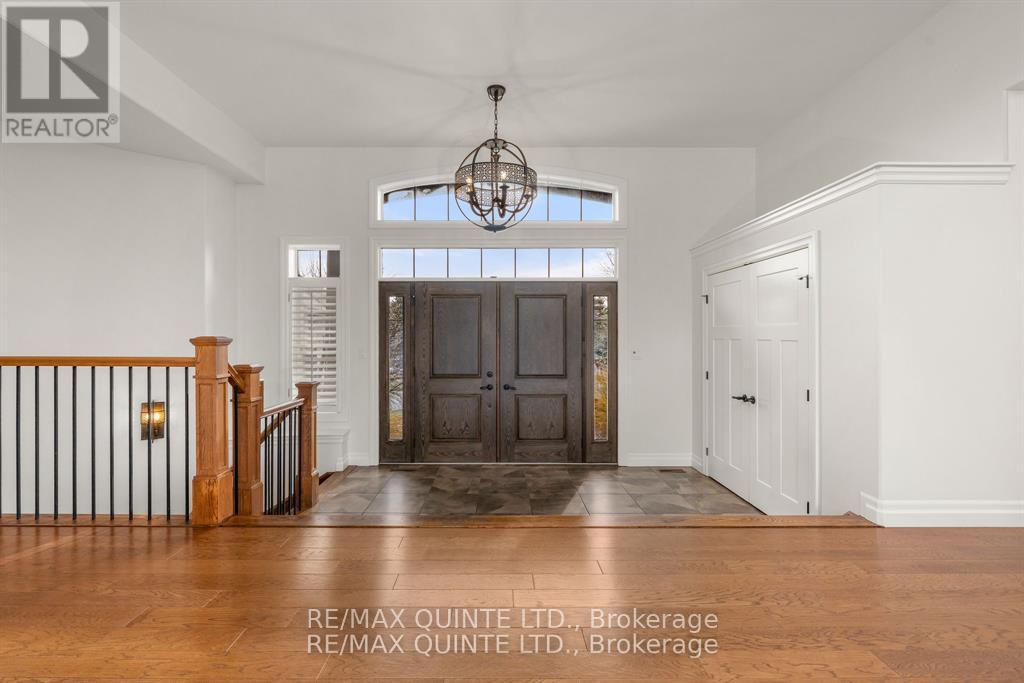 54 Settlers Landing Drive, Quinte West, Ontario  K8R 0A9 - Photo 8 - X12876258