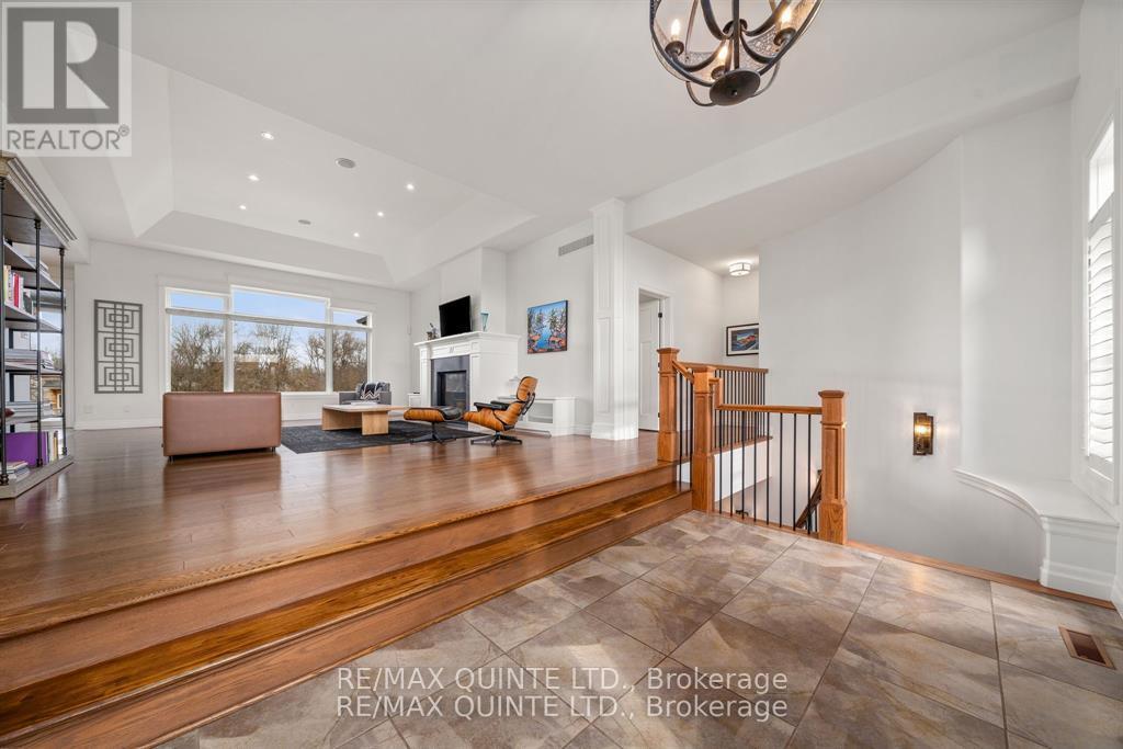 54 Settlers Landing Drive, Quinte West, Ontario  K8R 0A9 - Photo 9 - X12876258