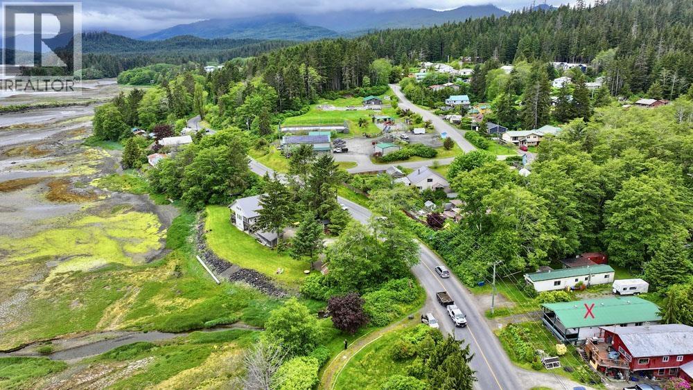 811 Oceanview Drive, Daajing Giids City, British Columbia  V0T 1S0 - Photo 10 - R3098386