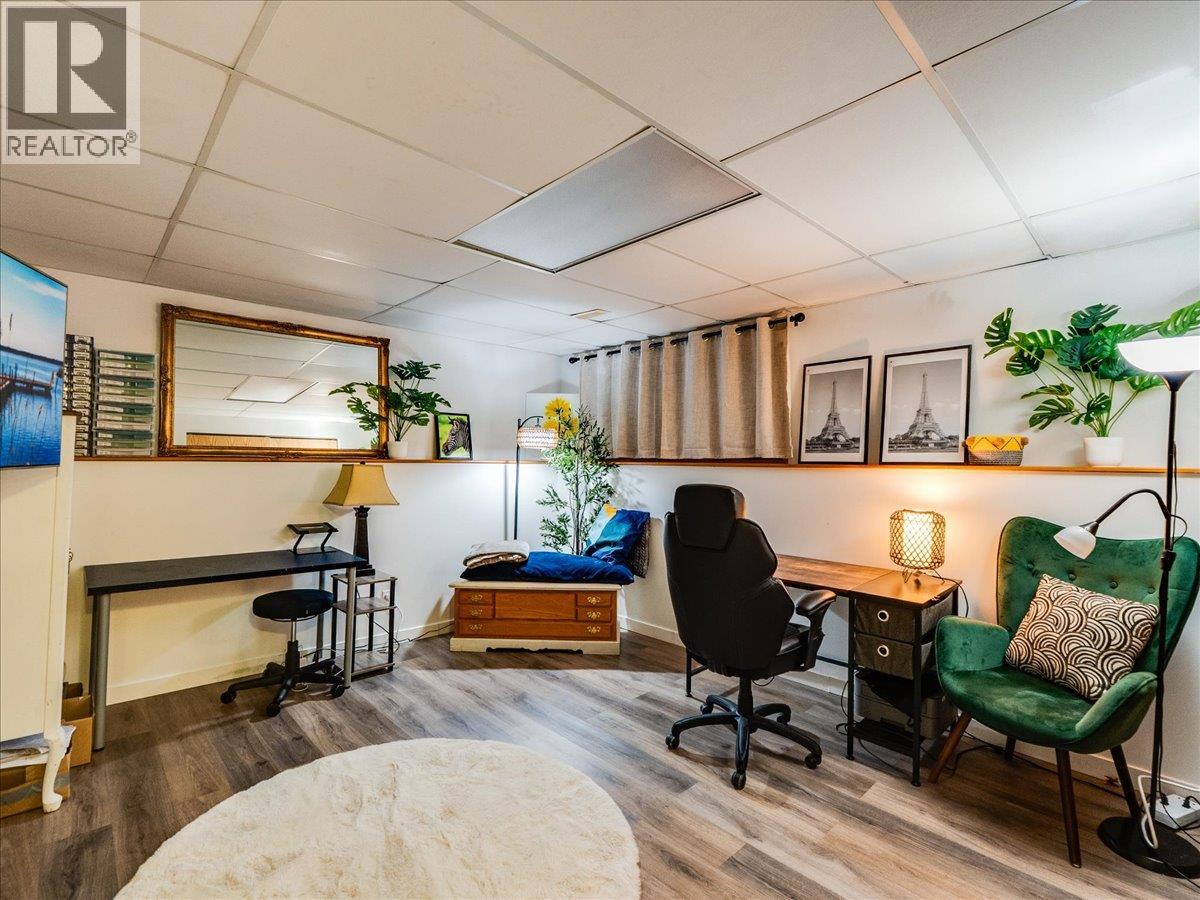 1441 Meadowbrook Drive, Castlegar, British Columbia  V1L 3L9 - Photo 23 - 10379115