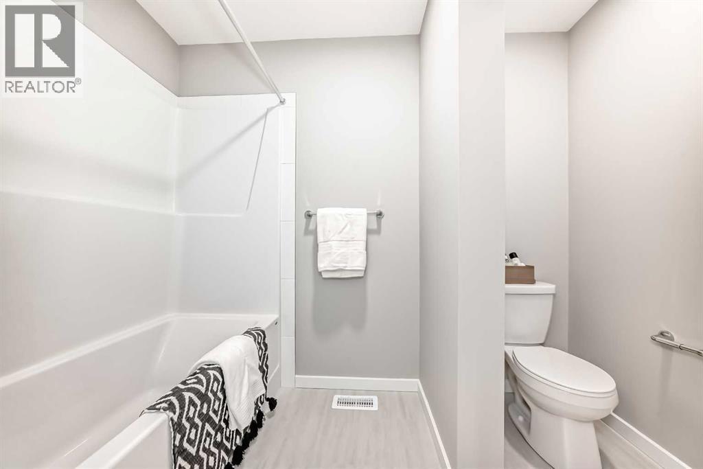 72 Lewisburg Close Ne, Calgary, Alberta  T3P 2N4 - Photo 33 - A2278248