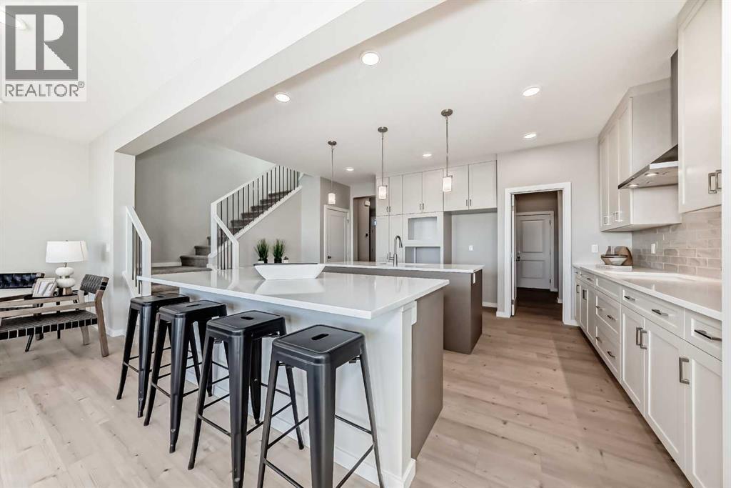 72 Lewisburg Close Ne, Calgary, Alberta  T3P 2N4 - Photo 5 - A2278248